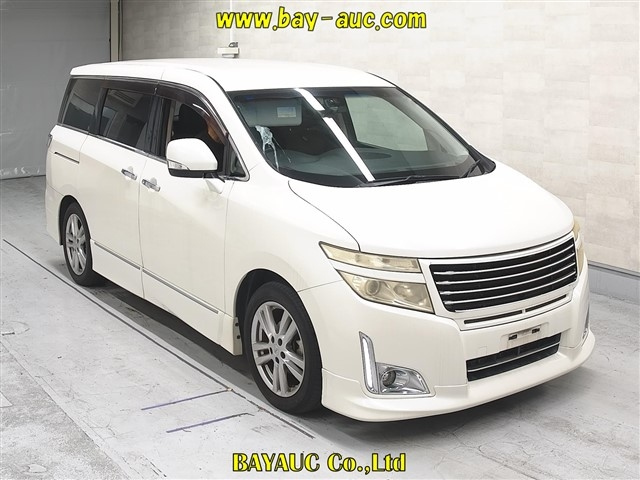 NISSAN ELGRAND — фото