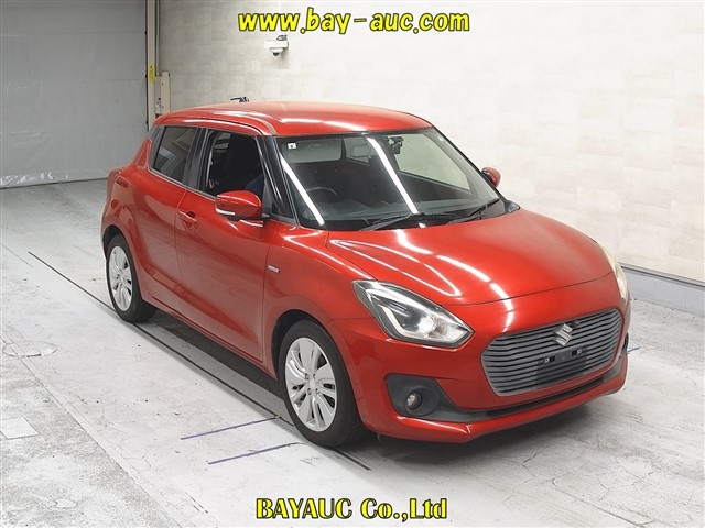 SUZUKI SWIFT — фото