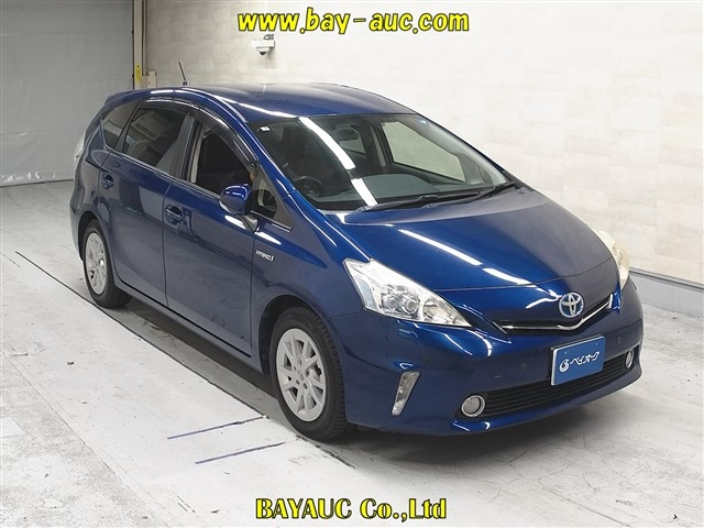 TOYOTA PRIUS — фото