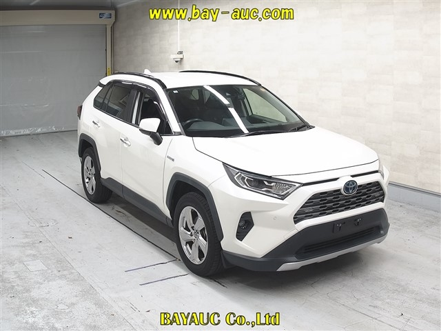 TOYOTA RAV4 — фото