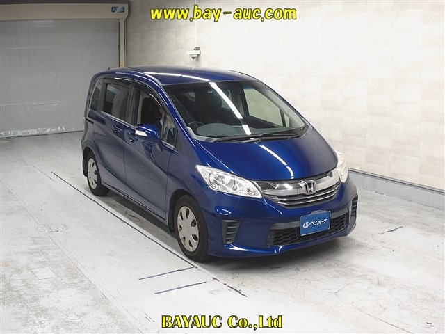 HONDA FREED — фото