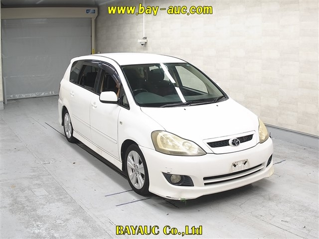 TOYOTA IPSUM — фото