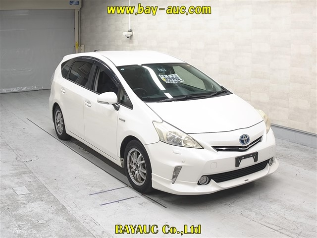 TOYOTA PRIUS — фото