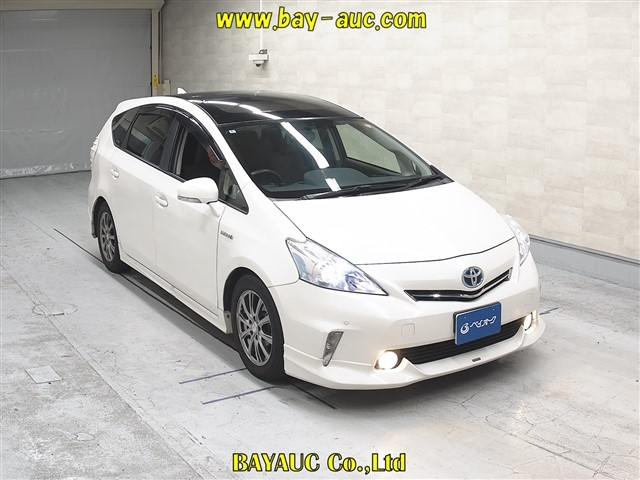 TOYOTA PRIUS — фото