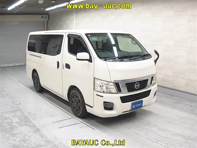 NISSAN CARAVAN — фото