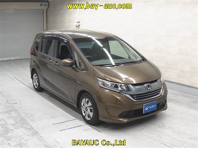 HONDA FREED — фото