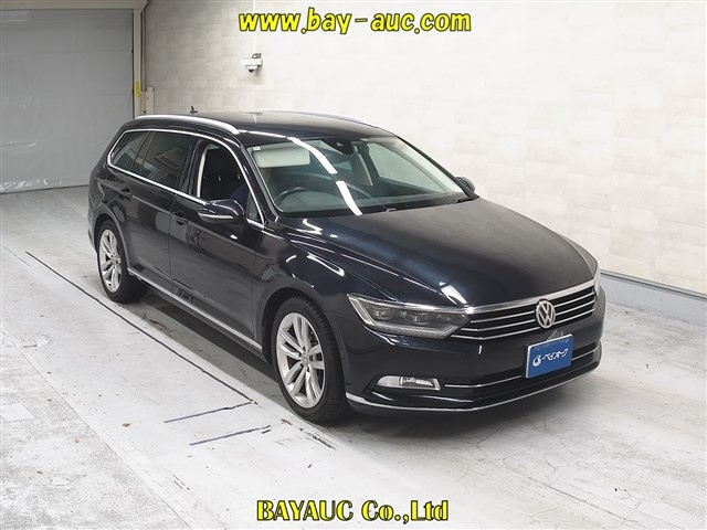 VOLKSWAGEN PASSAT — фото