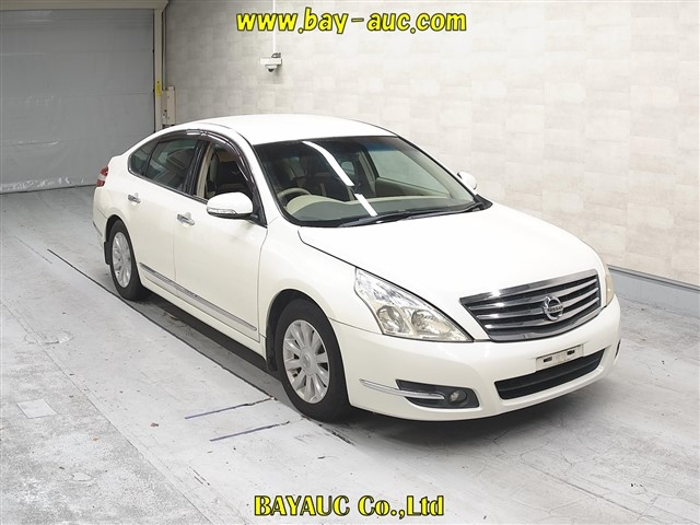 NISSAN TEANA