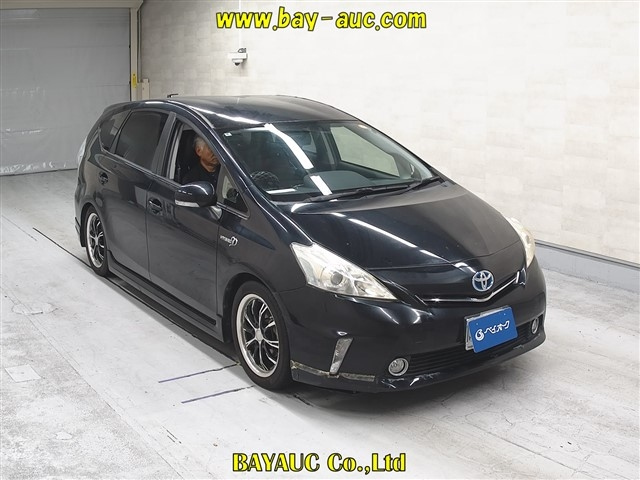 TOYOTA PRIUS — фото