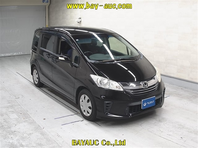 HONDA FREED — фото