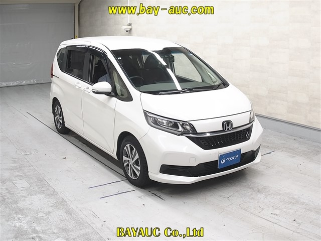 HONDA FREED — фото