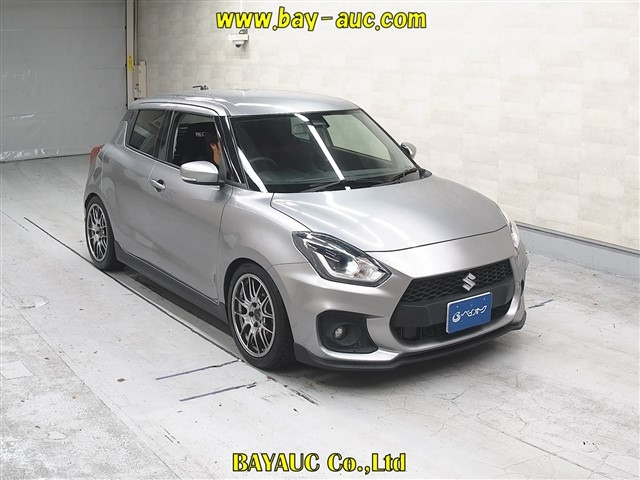 SUZUKI SWIFT — фото