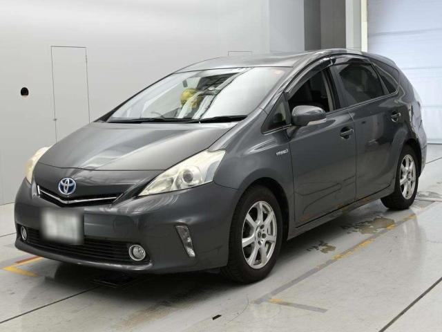 TOYOTA PRIUS — фото