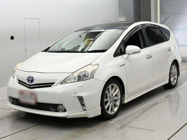 TOYOTA PRIUS — фото