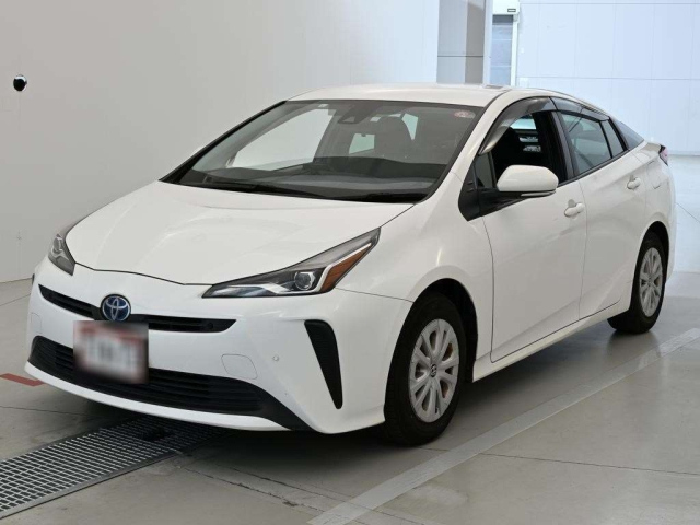 TOYOTA PRIUS — фото