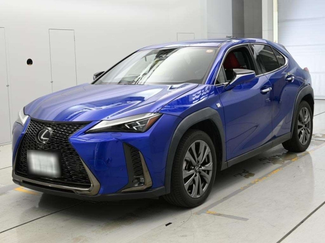 LEXUS UX — фото