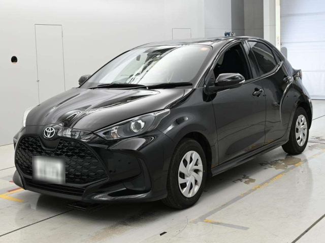 TOYOTA YARIS — фото