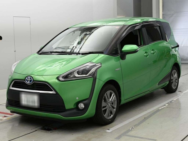 TOYOTA SIENTA — фото