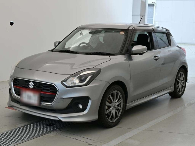 SUZUKI SWIFT — фото