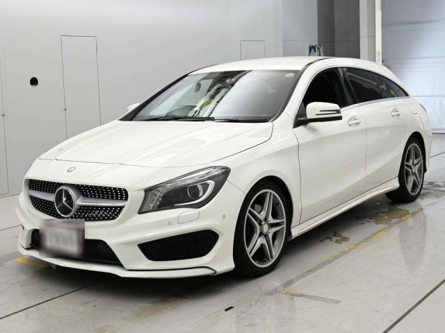 MERCEDES-BENZ CLA — фото