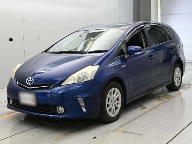 TOYOTA PRIUS — фото