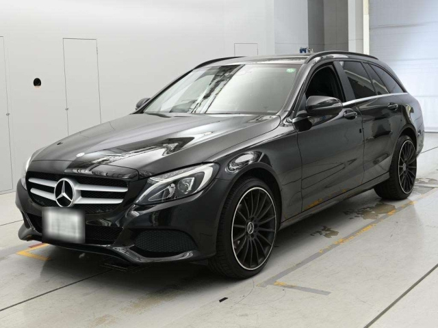MERCEDES-BENZ C — фото