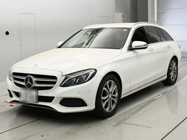 MERCEDES-BENZ C — фото