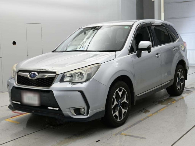 SUBARU FORESTER — фото