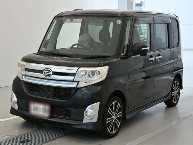 DAIHATSU TANTO — фото