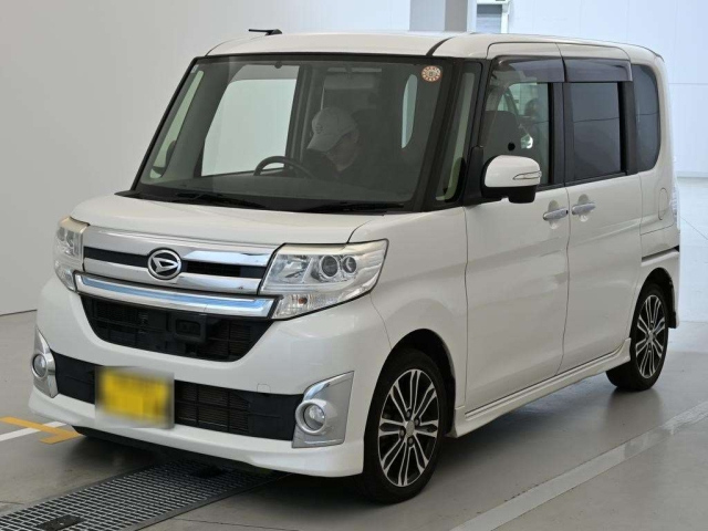 DAIHATSU TANTO — фото