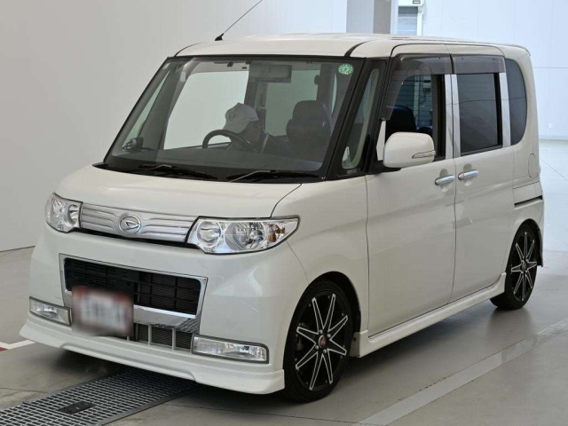 DAIHATSU TANTO — фото
