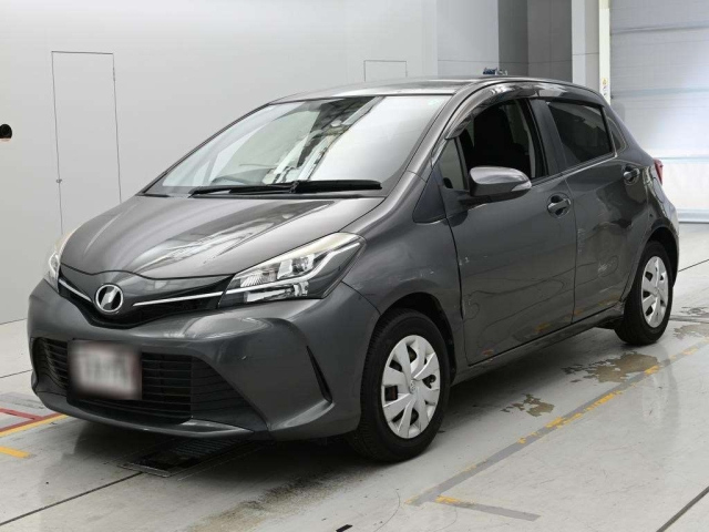 TOYOTA VITZ — фото