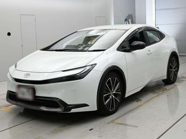 TOYOTA PRIUS — фото
