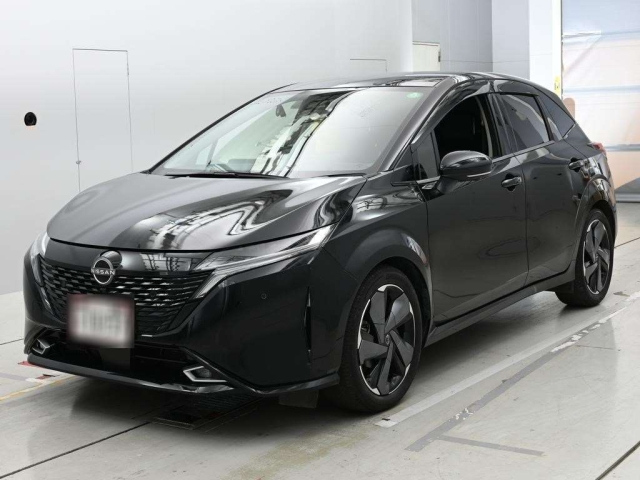 NISSAN AURA — фото