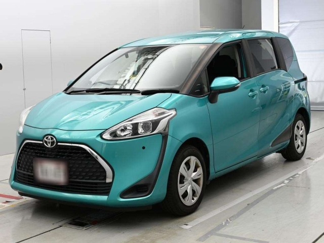 TOYOTA SIENTA — фото