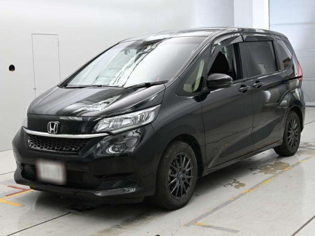 HONDA FREED — фото