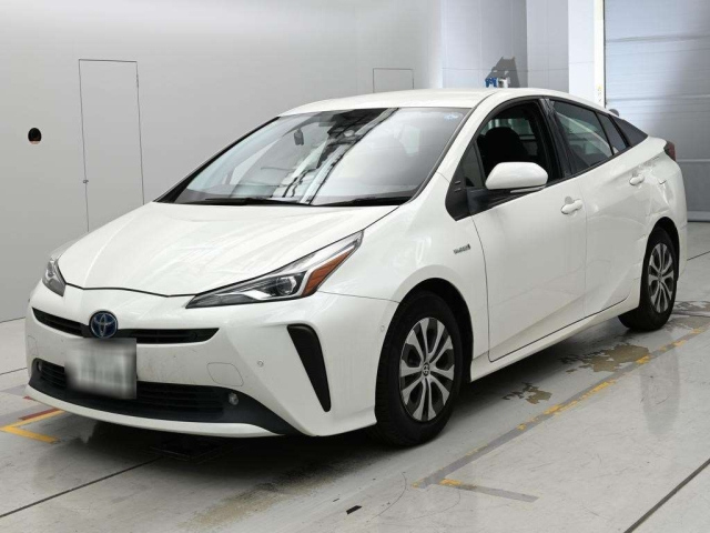TOYOTA PRIUS — фото
