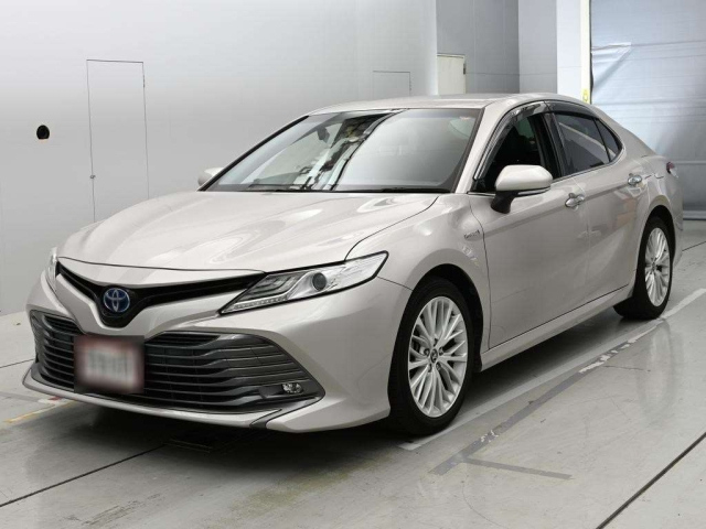 TOYOTA CAMRY — фото