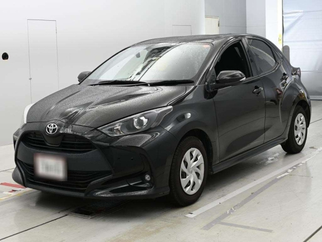 TOYOTA YARIS — фото