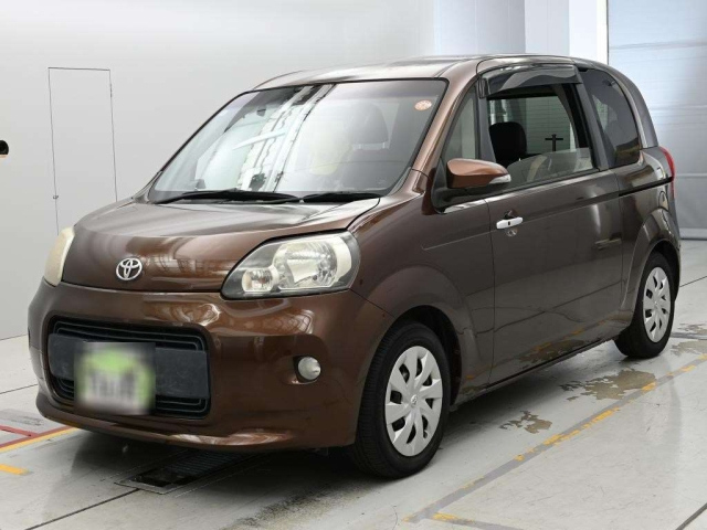 TOYOTA PORTE — фото