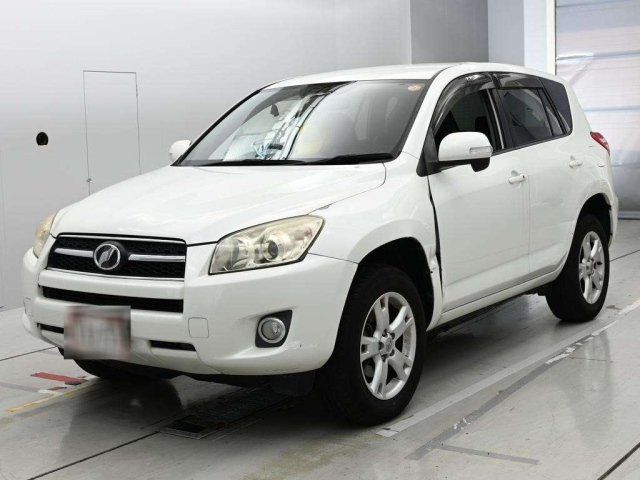 TOYOTA RAV4 — фото