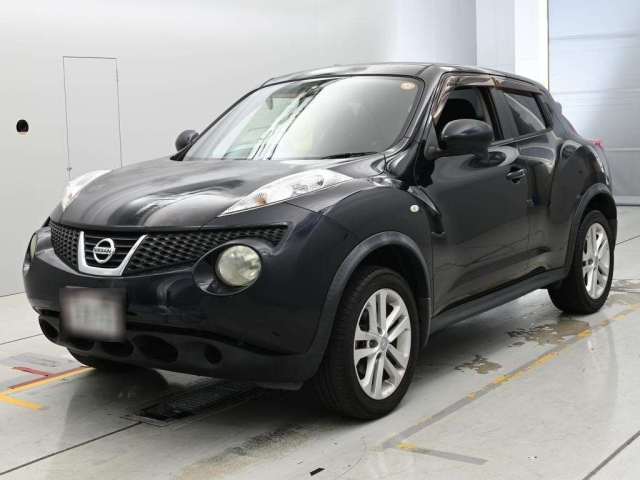 NISSAN JUKE — фото