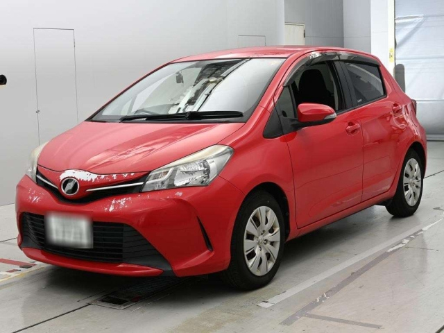 TOYOTA VITZ — фото