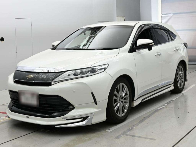 TOYOTA HARRIER — фото