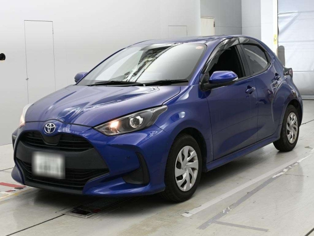 TOYOTA YARIS — фото