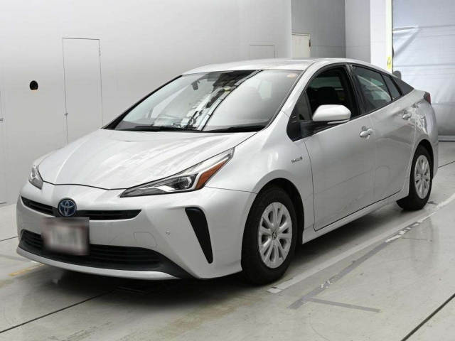 TOYOTA PRIUS — фото