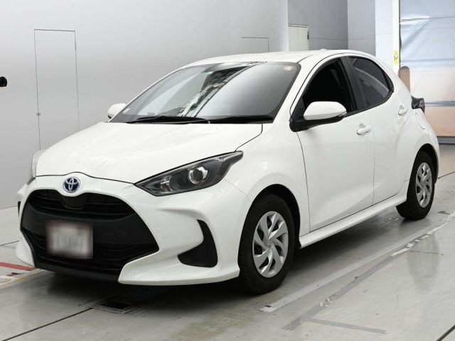 TOYOTA YARIS — фото