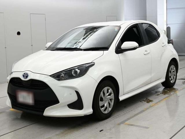 TOYOTA YARIS — фото