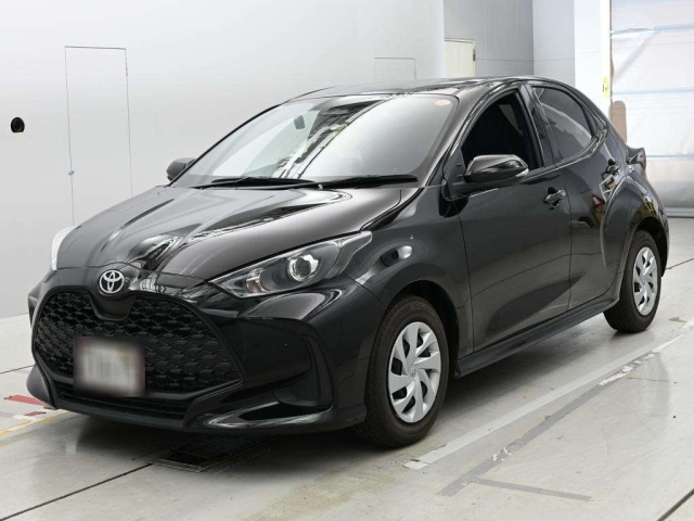 TOYOTA YARIS — фото