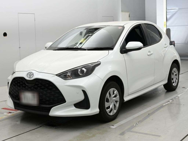 TOYOTA YARIS — фото